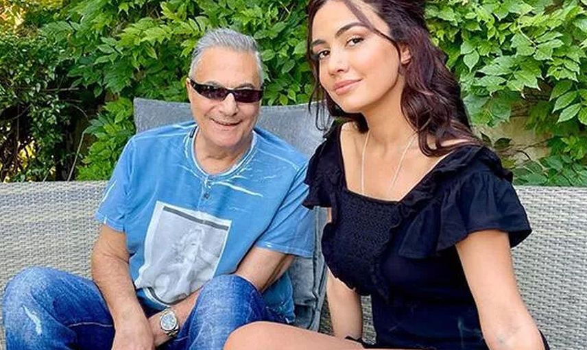 Mehmet Ali Erbil’in Kendisine Attığı Taciz İddialı Mesajları İfşalayan Ünlü Fenomen Ece Ronay Evlendi!