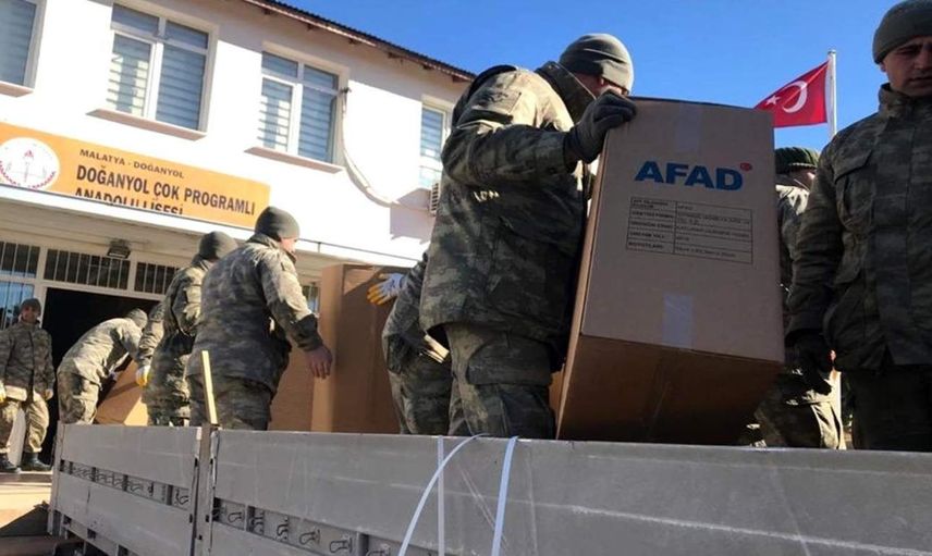 Mehmetçik arama kurtarma çalışmalarına katıldı: Vatandaşlar için faaliyetler sürüyor