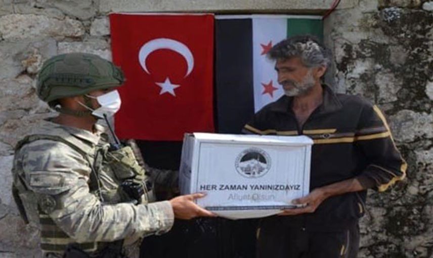 Mehmetçik İdlib’deki İhtiyaç Sahiplerine Yardım Etti