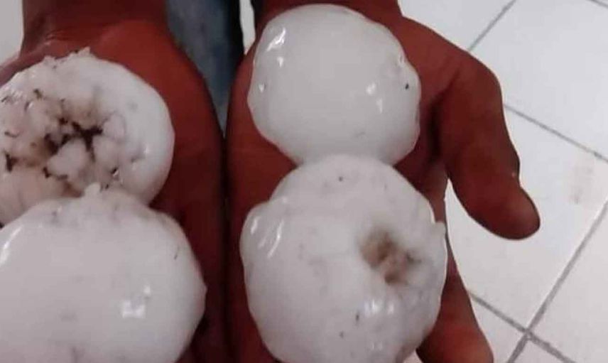 Meksika'dan felaket görüntüleri: Tenis topu büyüklüğünde dolu yağdı!