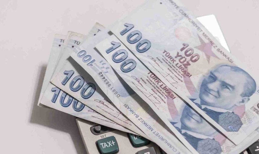 Memur ve emekliye ek zam kararı çıktı! 3600 Ek Gösterge sonucu ikramiye ve aylıklarda büyük oranda artış yaşandı