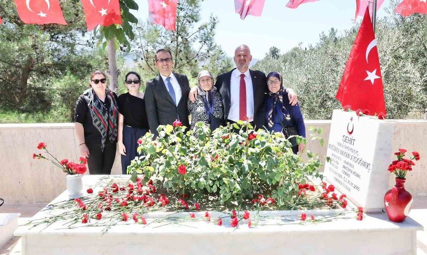 Menemen’de 15 Temmuz şehitleri dualarla anıldı