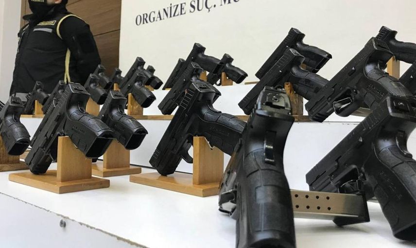 Mersin’de 250 polisle operasyon yapıldı: Çok sayıda kişi gözaltında