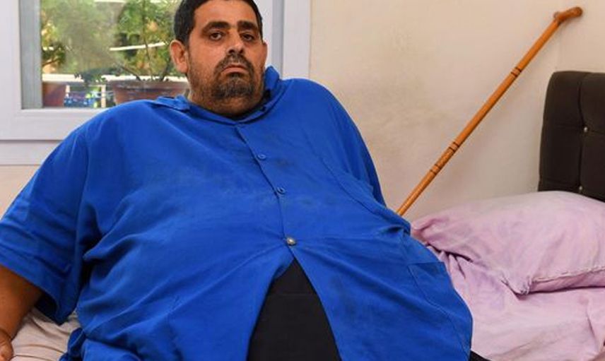 Mersin’de 270 kiloluk Salim’in zor anları: İtfaiyeyle evden çıkarıldı!