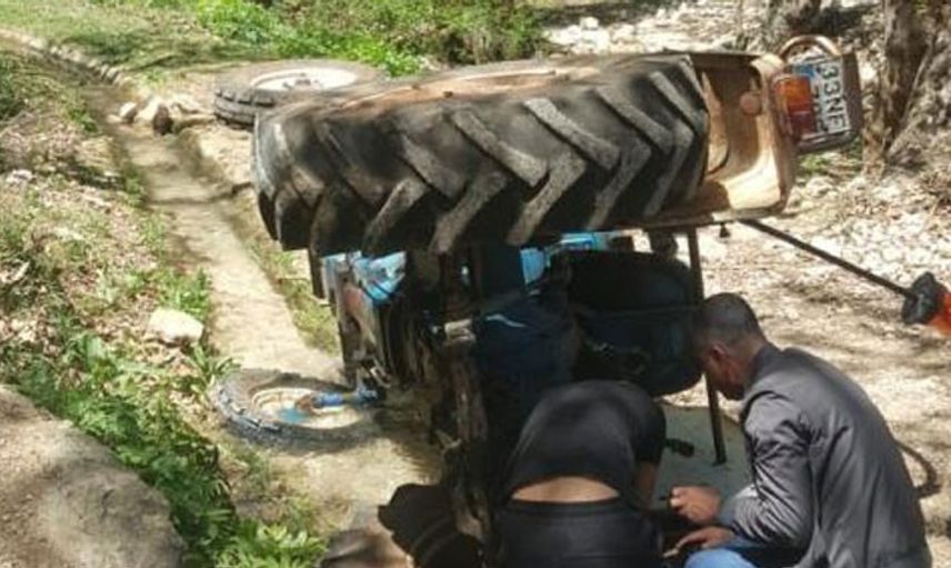 Mersin’de Bir Adam Devrilen Traktörün Altında Kalmaktan Kıl Payı Kurtuldu