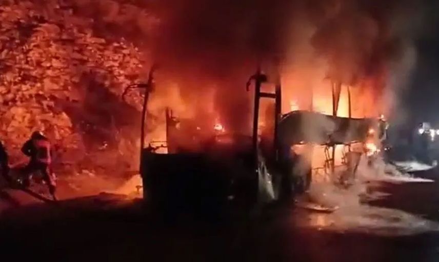 Mersin’de can pazarı: Yolcu otobüsü biranda alev aldı
