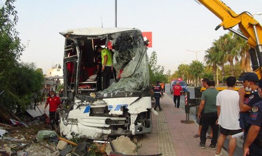 Mersin'de Feci Otobüs Kazası Meydana Geldi! 33 Yaralı Var