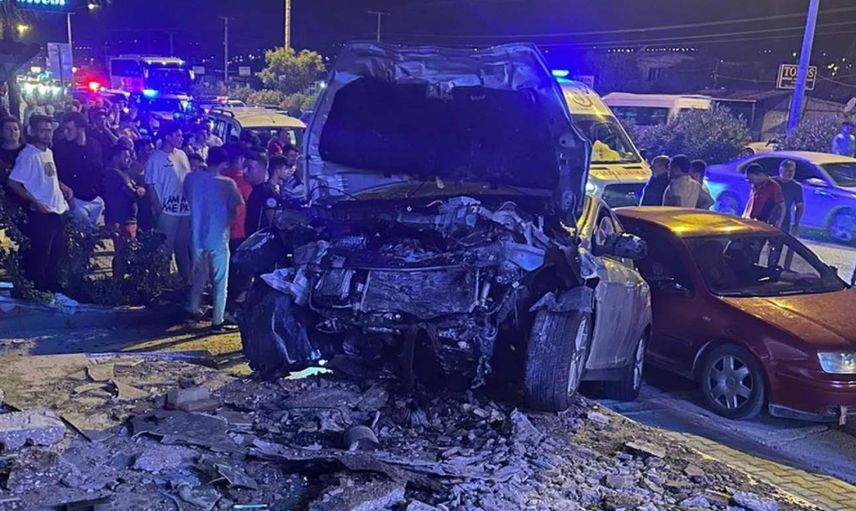 Mersin’de katliam gibi kaza: Çok sayıda ölü ve yaralı var
