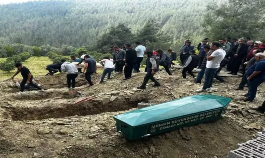 Mersin'de korkunç cinayet: Adamı arabada, kadınla çocuğu evde yakarak katletti! Fail yakalandı!