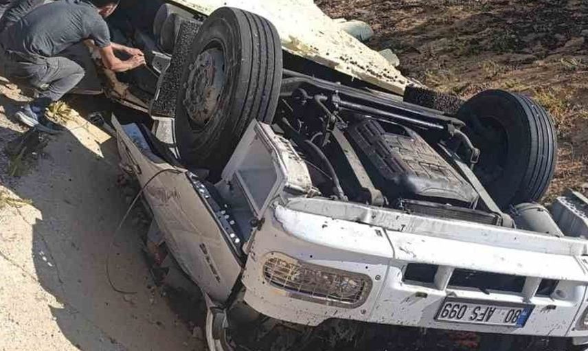 Mersin'deki trafik kazasında nişanına günler kala hayatını kaybeden genç sürücü