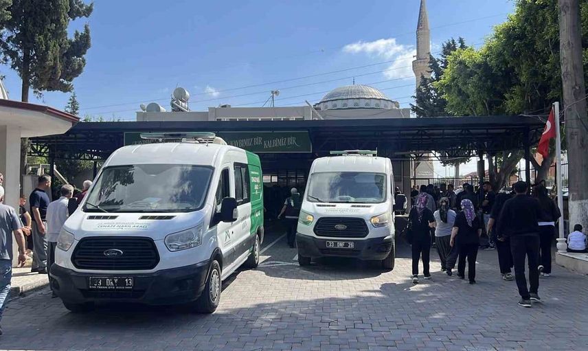 Mersin'deki Vahşet Olayında Hayatını Kaybedenler Uğurlanıyor