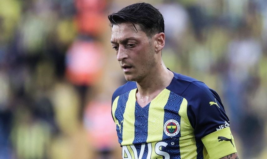 Mesut Özil Başakşehir ile anlaştı mı? Başakşehir Mesut Özil’i mi transfer edecek? Başakşehir’den dikkat çekici Mesut Özil paylaşımı