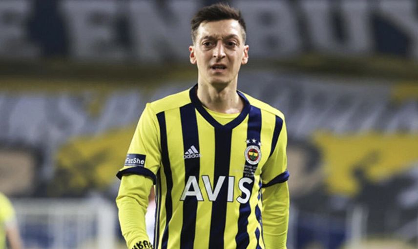 Mesut Özil Formasına Kavuşuyor!