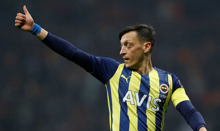 Fenerbahçeli Mesut Özil'in menajeri Erkut Söğüt, yıldız futbolcu hakkında çarpıcı açıklamalarda bulundu!