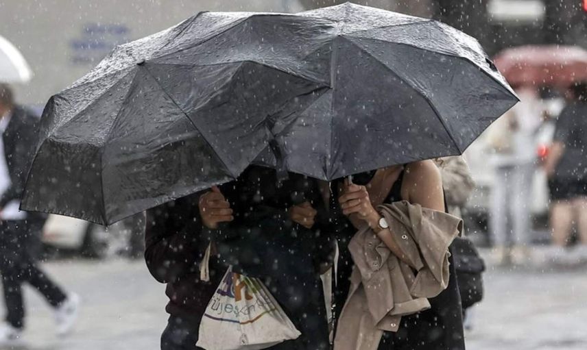 Meteoroloji o illerde yaşayanları uyardı: Sağanak yağış ve fırtına geliyor! Aralarında İstanbul da var