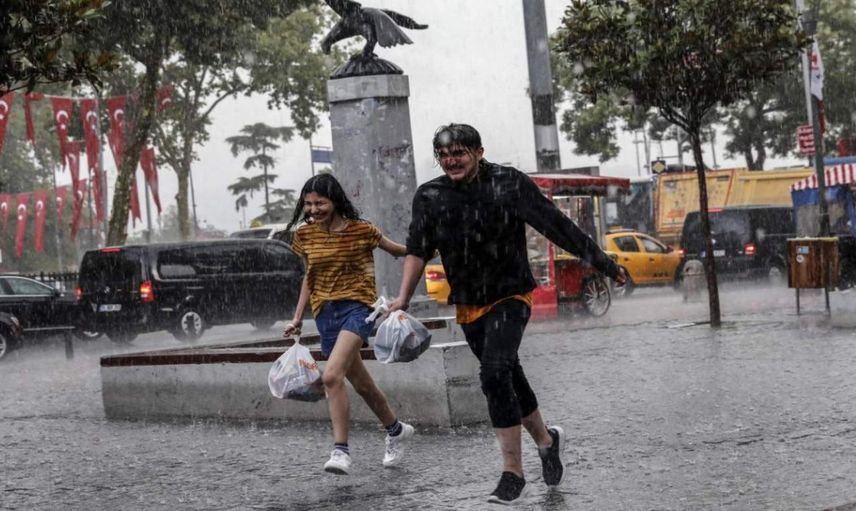 Meteoroloji saat vererek uyardı: İstanbul başta olmak üzere birçok ile sel uyarısı
