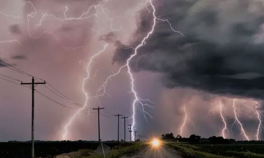 Meteoroloji Uyardı: Yer Yer Fırtına Olacak