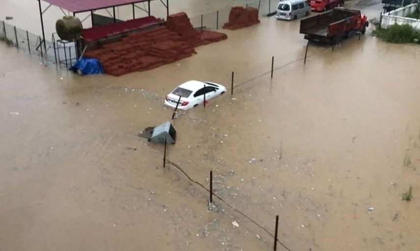 Meteoroloji Uyarmıştı! 4 İlde Sel Felaketi Yaşandı