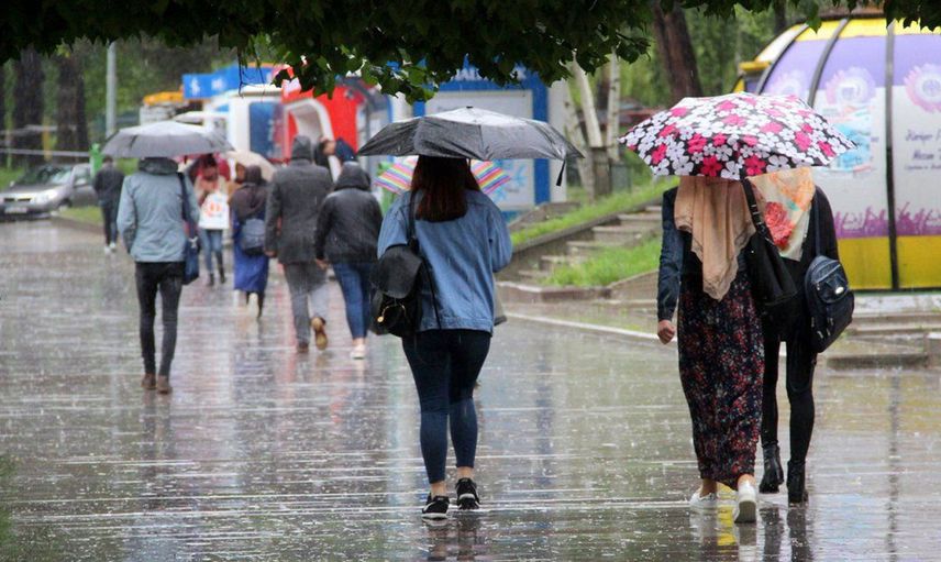 Meteoroloji ve AKOM'dan sağanak yağış uyarısı!