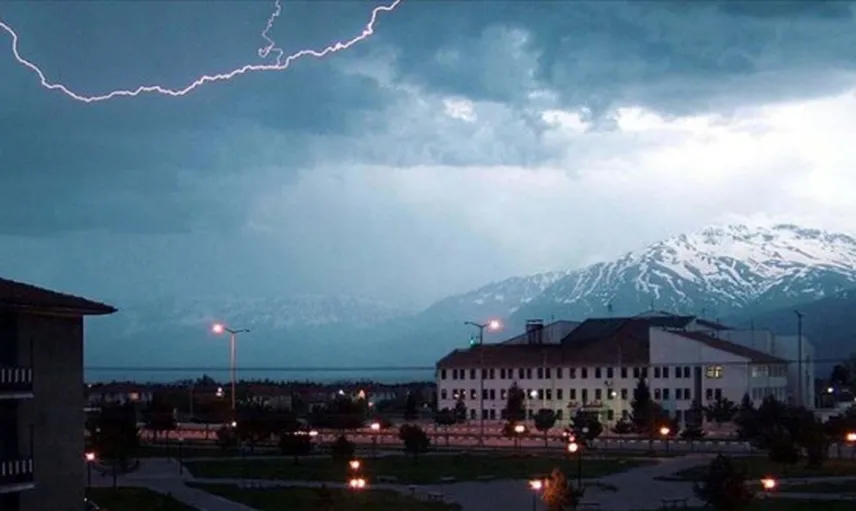 Meteoroloji'den 3 İl İçin Sağanak Uyarısı