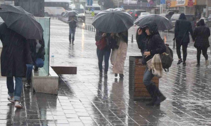 Meteoroloji'den Ankara, İstanbul ve İzmir’de yaşayanlar için müjde! Bu sabah itibariyle sona erdi