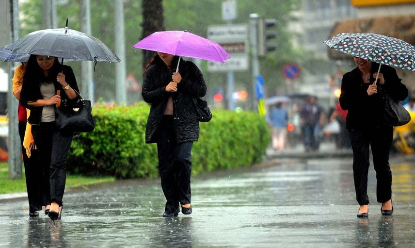 Meteoroloji’den arefe uyarısı: 15 ilde kuvvetli sağanak yağış etkili olacak