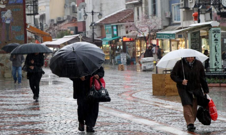 Meteoroloji’den beklenen uyarı geldi: Sağanak yağışlar geliyor