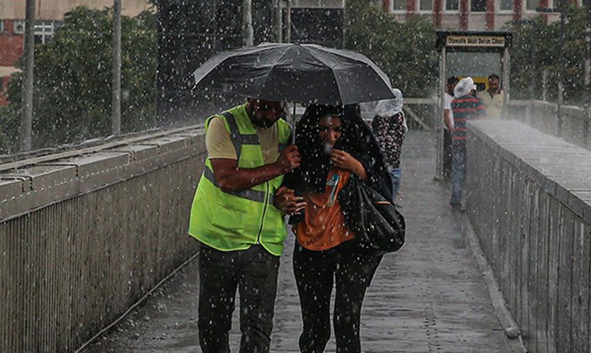 Meteorolojiden kritik uyarı: Sağanak ve fırtına yolda, tüm yurdu etkileyecek