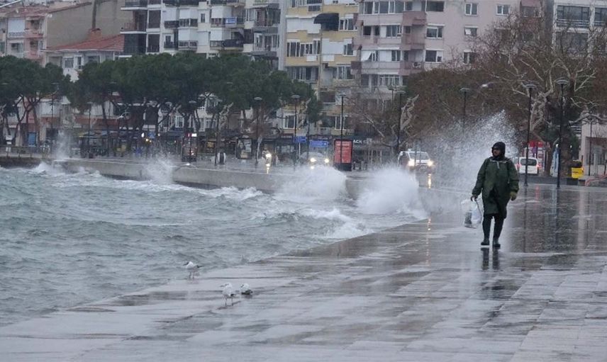 Meteoroloji'den Kuvvetli Rüzgar ve Yerel Yağış Uyarısı