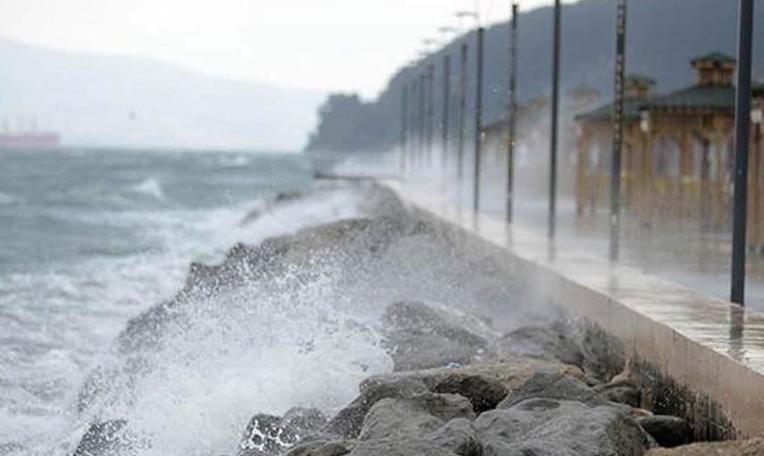 Meteorolojiden peş peşe uyarı: Akşam saatlerinde o bölgelerde fırtına ve sağanak bekleniyor
