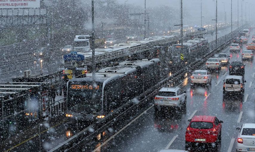 Meteoroloji’den sağanak kar yağışı uyarısı: 31 il için sarı kodlu alarm verildi