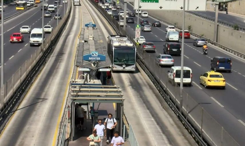 Metrobüs hattında 120 günlük çalışma başlatılıyor: Seferler 36 saat boyunca yapılamayacak