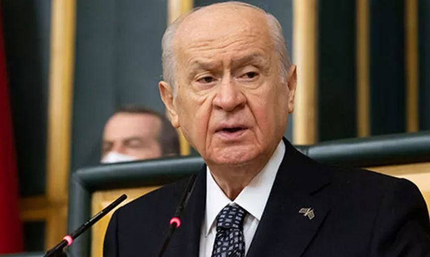 MHP lideri Bahçeli, anket şirketlerini topa tuttu: Kandil'de mi geziniyorsunuz?