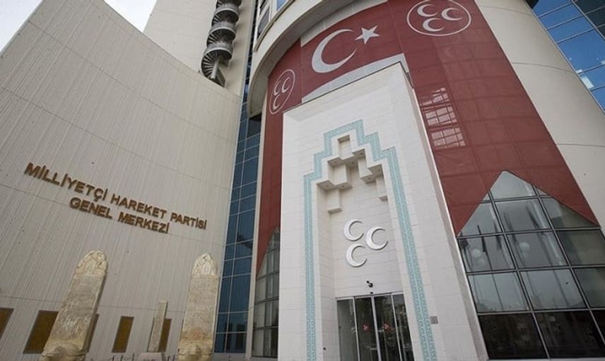 MHP’de "altın" istifa!