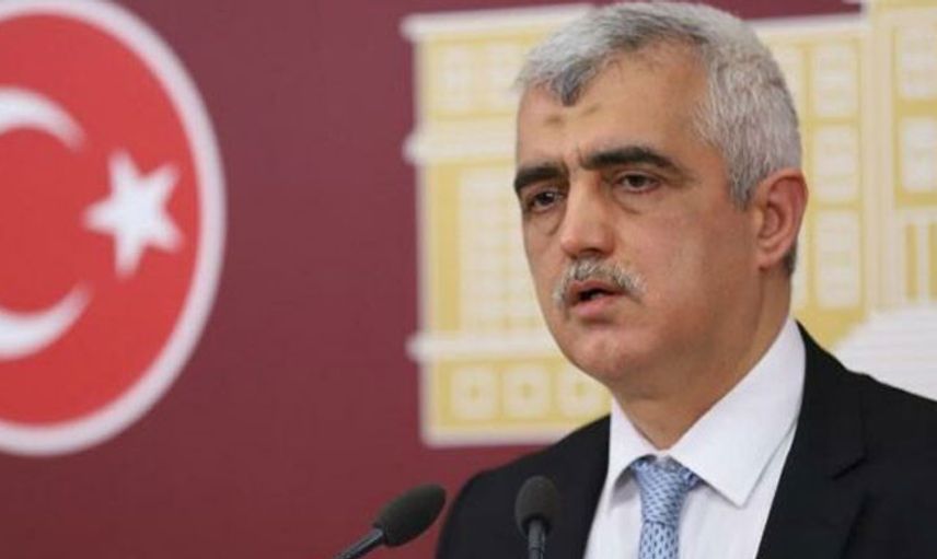 Milletvekilliği Düşürülen Gergerlioğlu Meclis'e Yorganla Geldi