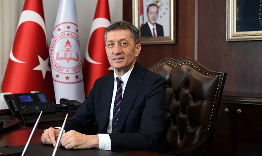 Milli Eğitim Bakanı Ziya Selçuk, Bu Yıl Emekli Olacak 400 Bin Kişiye Mektup Gönderdi!