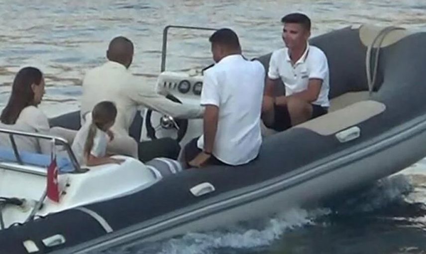 Milli Futbolcu Burak Yılmaz Bodrum'da Tatilde