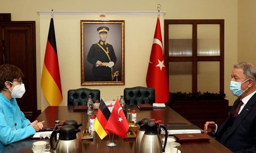 Milli Savunma Bakanı Hulusi Akar Alman Mevkidaşıyla Görüştü