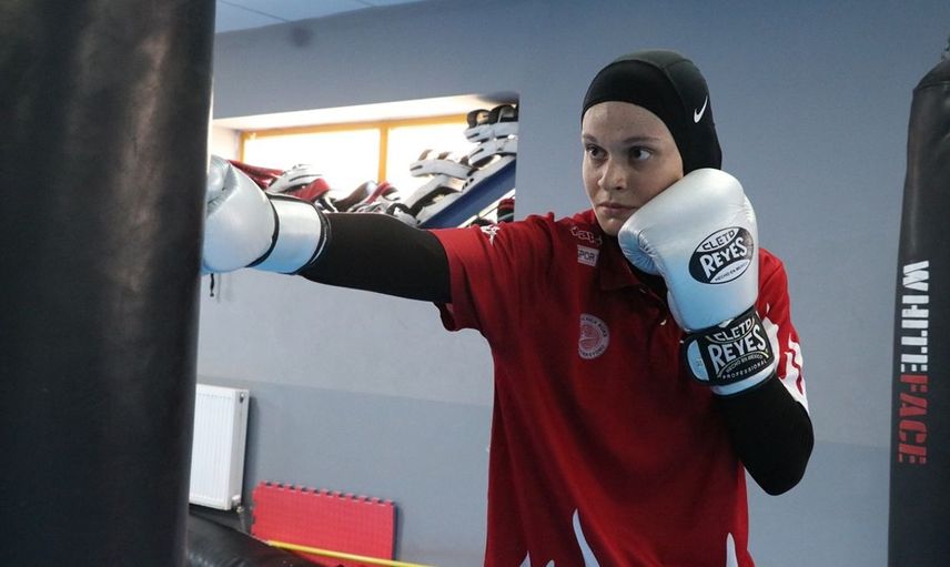 Milli Sporcu Ayşe Kaplan, Dünya Kick Boks Şampiyonası'na Hazırlanıyor