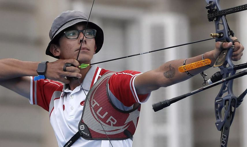 Milli Sporcu Mete Gazoz'un Sevgilisinin Güzelliği Sosyal Medyaya Damgasını Vurdu!