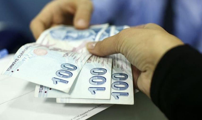Milyonlarca emeklinin beklediği haber geldi: Kurban Bayramı bayram ikramiyesi belli oldu