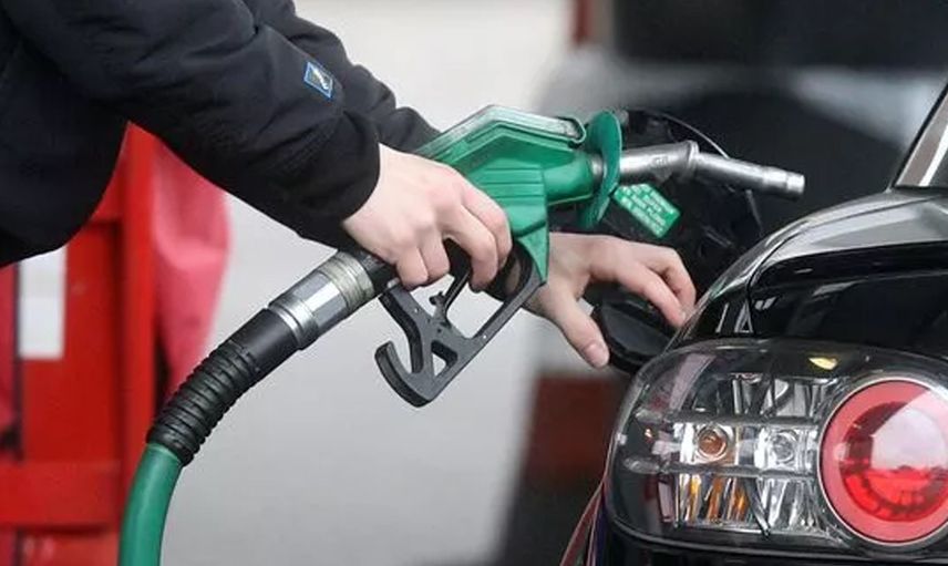 Milyonlarca kişinin beklediği haber geldi: Benzine indirim yapıldı! İşte güncel akaryakıt fiyatları