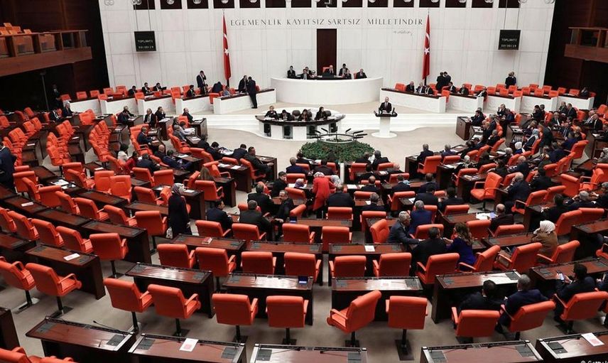Milyonlarca öğrenci, emekli ve memuru ilgilendiriyor! 'Torba' yasa teklifi TBMM'ye sunuldu!