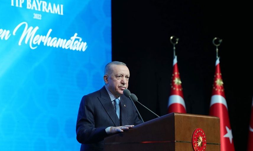 Milyonların yüzü gülecek! Cumhurbaşkanı Erdoğan'dan sağlık çalışanlarına peş peşe müjdeler
