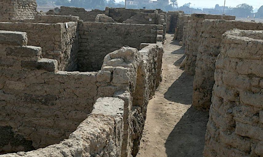 Mısır’da 3 Bin Senelik 'Kayıp Şehir' Keşfedildi