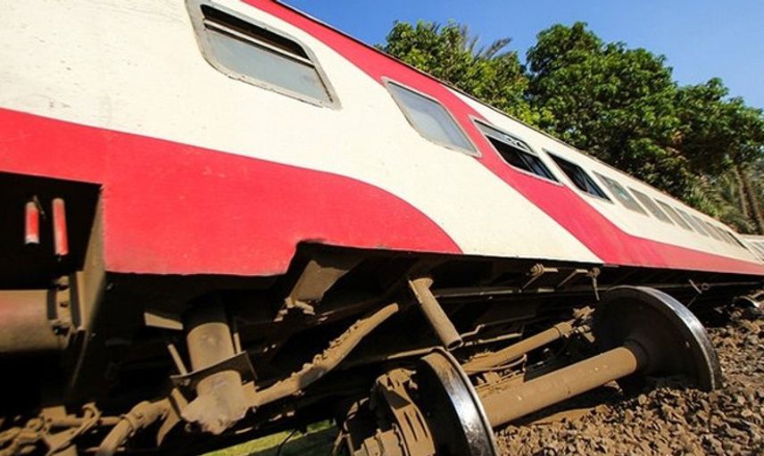 Mısır'da Tren Kazasında 8 Kişi Hayatını Kaybetti, 100 Kişi Yaralandı