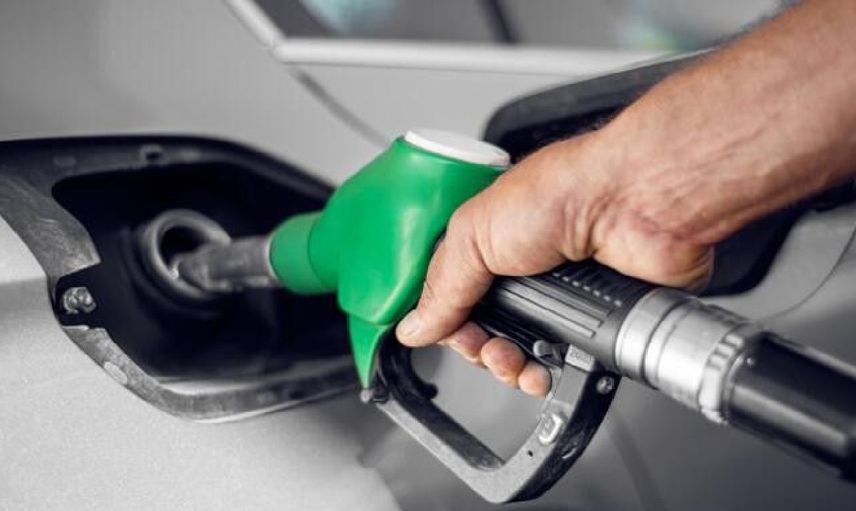 Motorinden sonra indirim sırası benzinde! Benzine 50 kuruş indirim geldi! Sürücüler benzin istasyonlarına yol aldı!