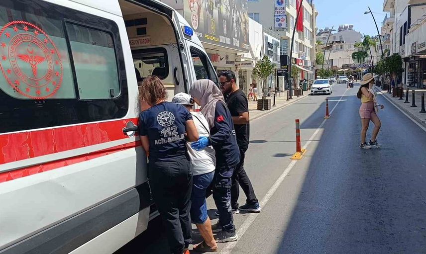 Motosiklet sürücüsü kazadan sonra olay yerinden kaçtı
