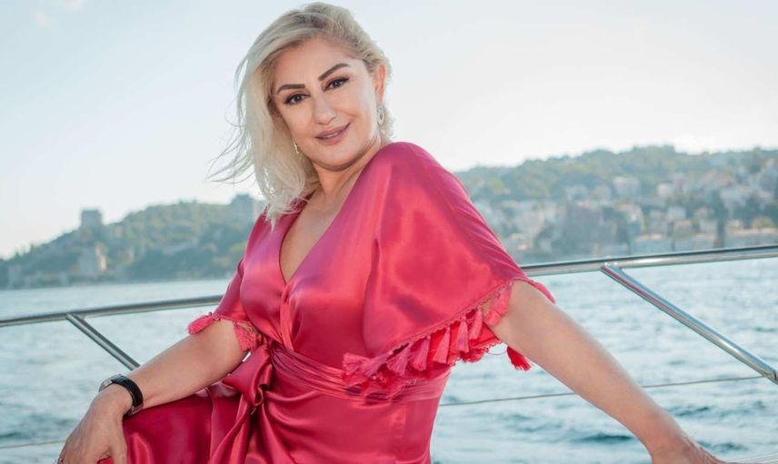 Muazzez Ersoy kimdir, nereli, evli mi? İbo Show Muazzez Ersoy kaç yaşında, gerçek adı nedir? Muazzez Ersoy hayatı ve biyografisi