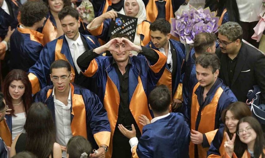 Muğla Sıtkı Koçman Üniversitesi edebiyat fakültesi mezuniyet töreni gerçekleştirildi